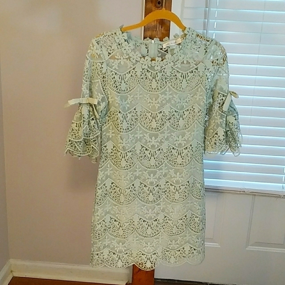 Chirwish Floral Formal Lace Green Short Mini Dress Size XS Tie Bow On Sleeves